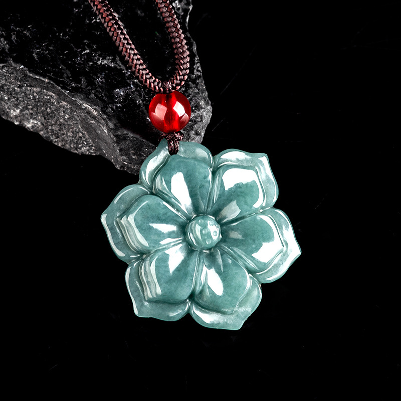 Burmese Jadeite Flower Pendant - đánh giá và giá Vintage Necklace