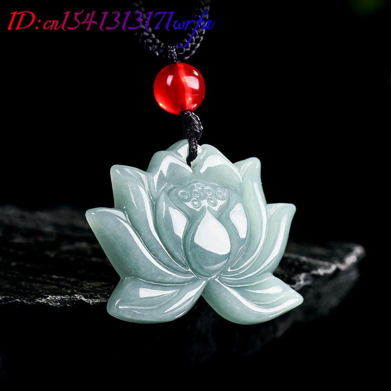 Myanmar Jadeite Lotus Pendant  - đánh giá và giá Vintage Necklace