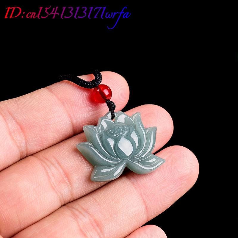 Myanmar Jadeite Lotus Pendant  - đánh giá và giá Vintage Necklace
